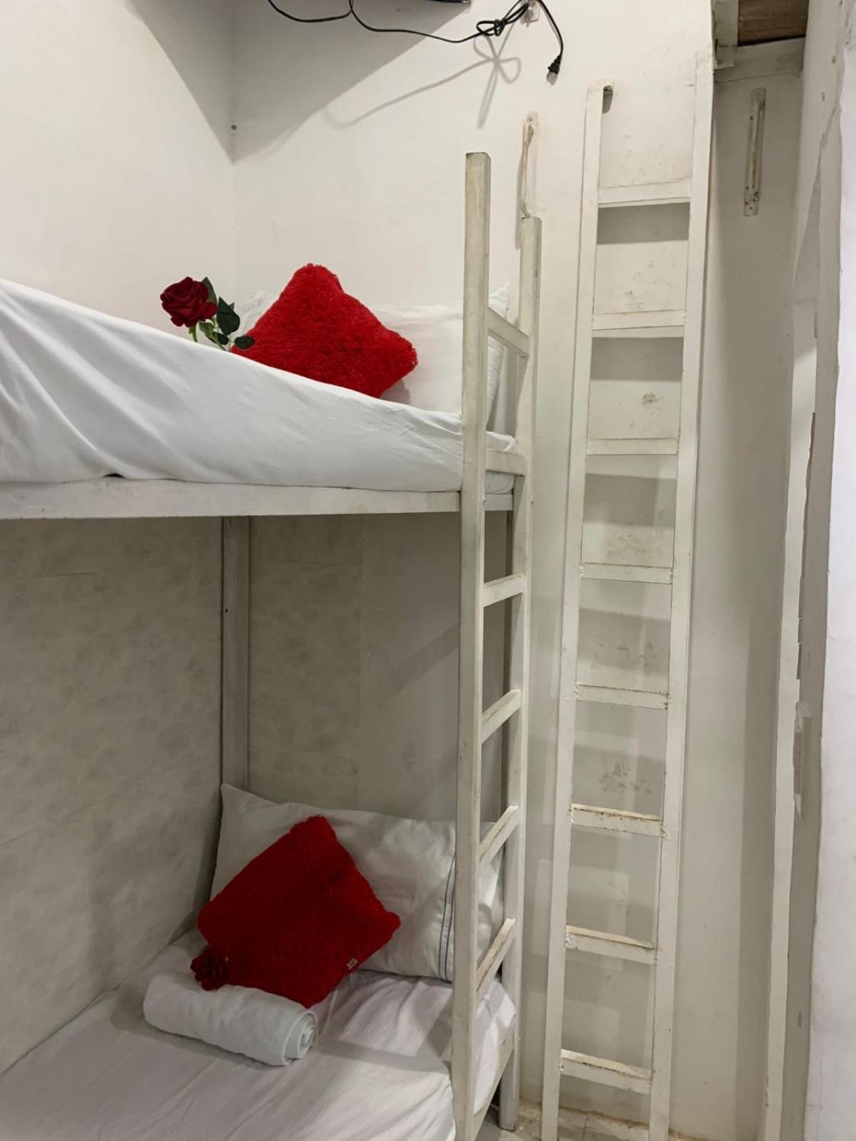 Hostal Marbella 47 Cartagena Kültér fotó